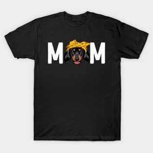 Dachshund Mom T-Shirt